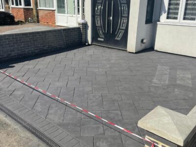 Concrete driveway cost Colnbrook